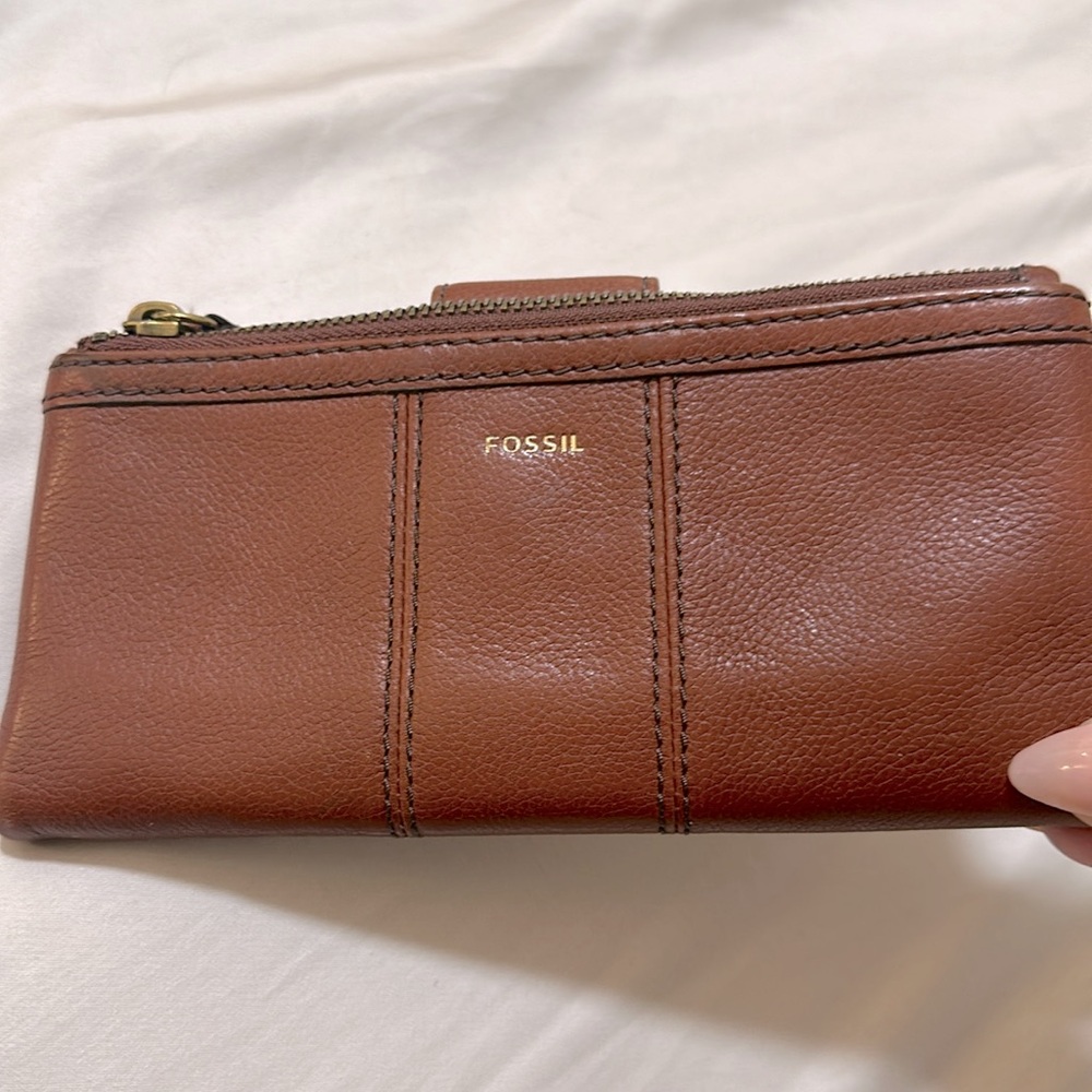 Fossil Cowhide Leather Wallet Cognac Color - image 2